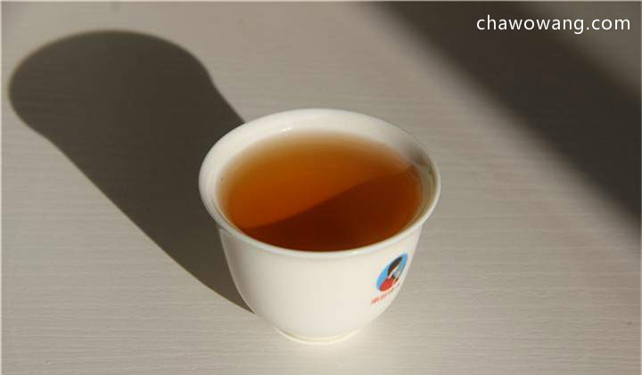 一杯蕴含着浓厚文化的六堡茶