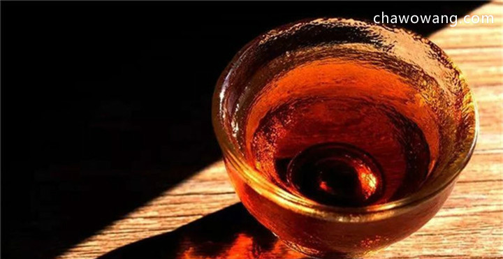 入秋喝茶滇红是首选，一文告诉你喝滇红茶的好处有哪些？