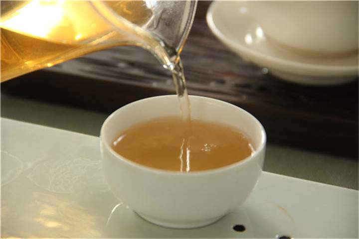 如何挑选一款高性价比的福鼎白茶？