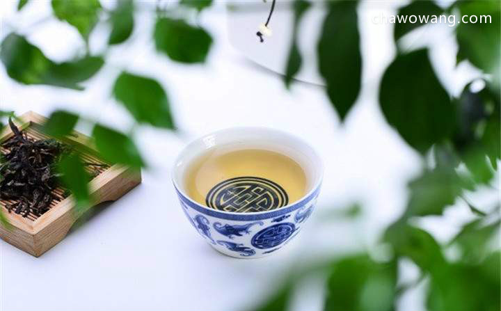 高价买回家的武夷山岩茶有一股“青草味”怎么回事