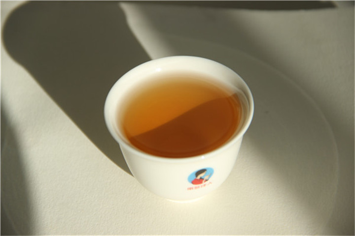 鉴别黑茶的通用方法