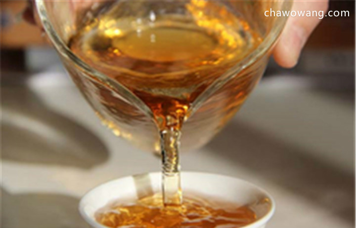 传统炭焙对武夷岩茶所起的作用是什么？