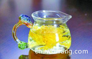 鱼腥草和菊花茶可以一起冲泡饮用吗