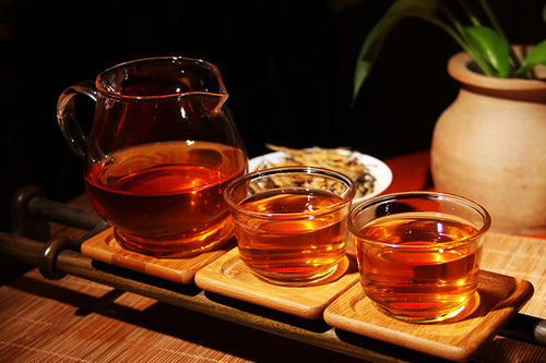 枸杞红枣可以喝茶叶一起泡水喝吗