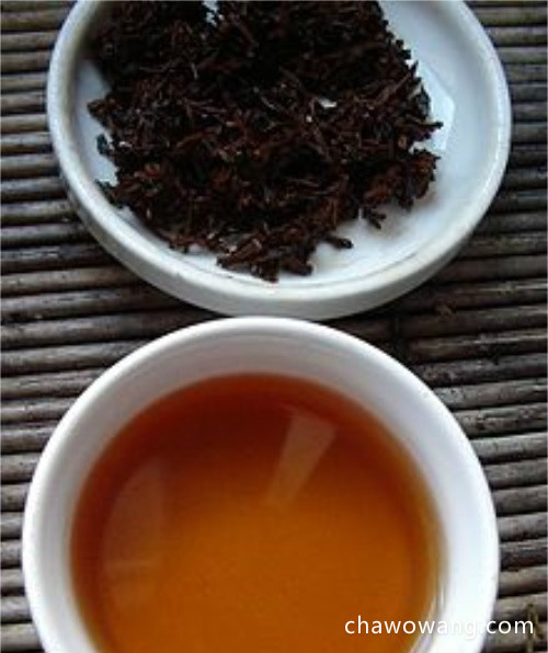 红枣枸杞蜂蜜菊花茶的功效 甘草菊花茶的禁忌