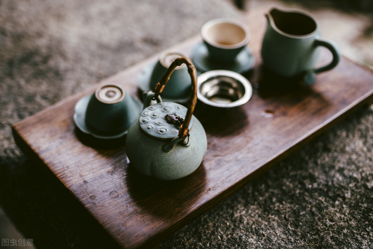 为什么“西湖龙井”是精品，什么是龙井茶直杯沏茶法？