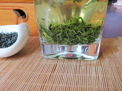 青岛崂山绿茶就很好