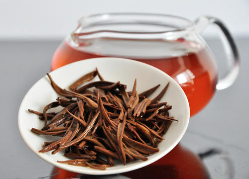 古树红茶和滇红的区别